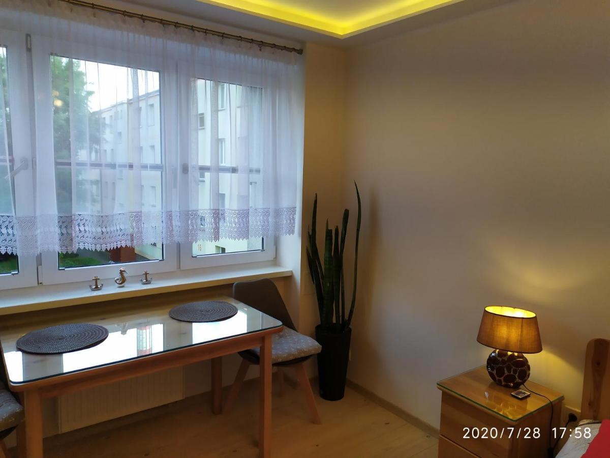 Apartament Pod Zaglami Apartamento Świnoujście Exterior foto